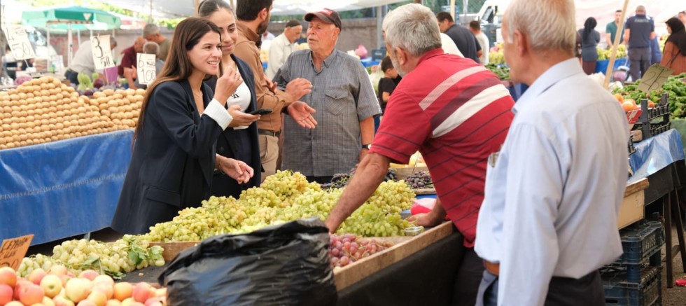 Başkan Vekili Sevil Aydar Yıldız'dan Pazar Esnafına Ziyaret 