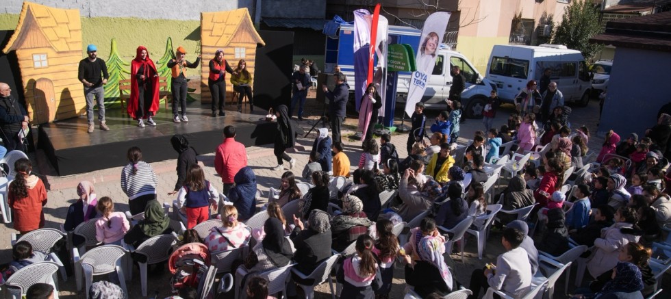 Seyhan Belediyesinden Mahallelere Sanat, Çocuklara Mutluluk