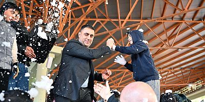 KOZAY, ÇOCUKLAR İÇİN TOROSLARDAN KAR GETİRTTİ