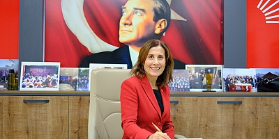 Oya Tekin: ‘Bu Karanlık Günler Elbet Geçecek’”