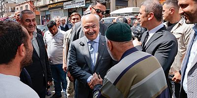 VALİ KÖŞGER CUMHURİYET MAHALLESİ’NDE YÜREĞİRLİ VATANDAŞLARIMIZLA BİR ARAYA GELDİ