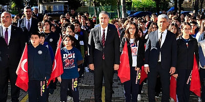 VALİ MUSTAFA YAVUZ DSİ BARAJ ORTAOKULUNDA ÖĞRENCİLERLE BİR ARAYA GELDİ