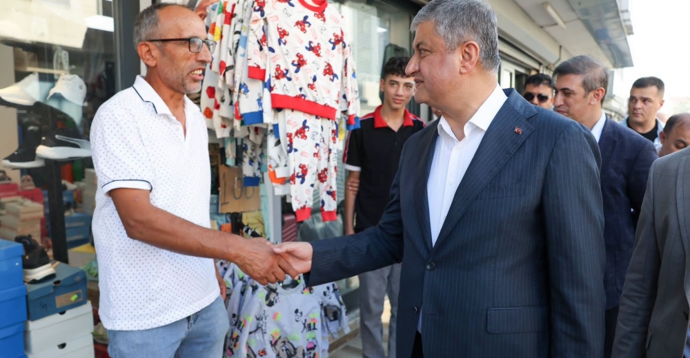 VALİ MUSTAFA YAVUZ’DAN YÜREĞİR’DE ESNAF ZİYARETİ