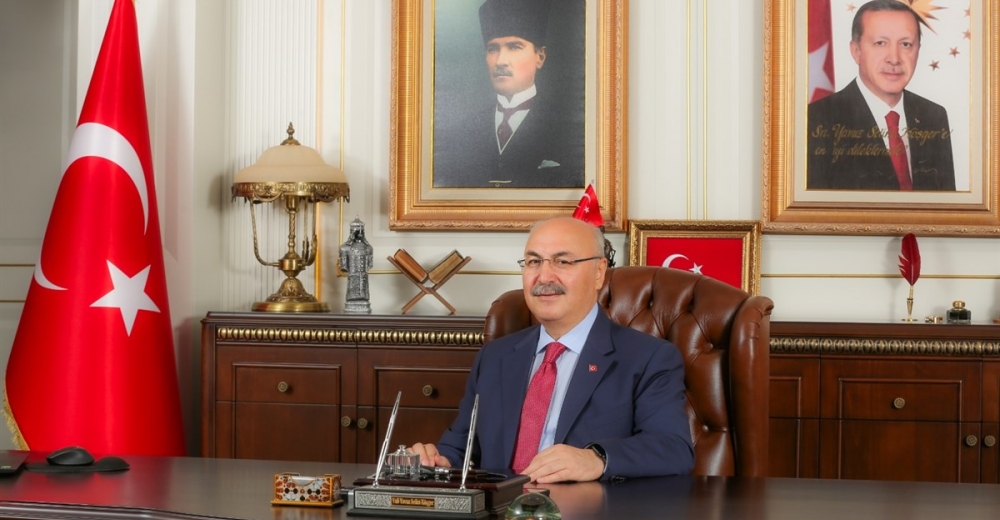 VALİMİZ SAYIN YAVUZ SELİM KÖŞGER’İN 29 EKİM CUMHURİYET BAYRAMI KUTLAMA MESAJI