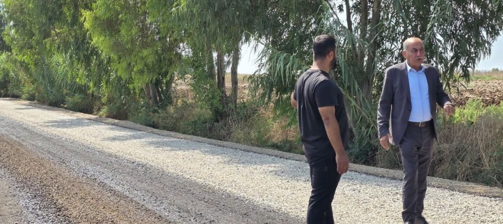 Yumurtalık’ta temizlik ve yol çalışmaları hız kesmeden sürüyor